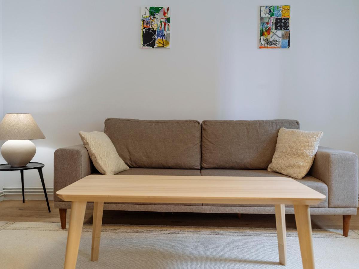 Cozy Central Apartment Near The Forest Brasov Bagian luar foto