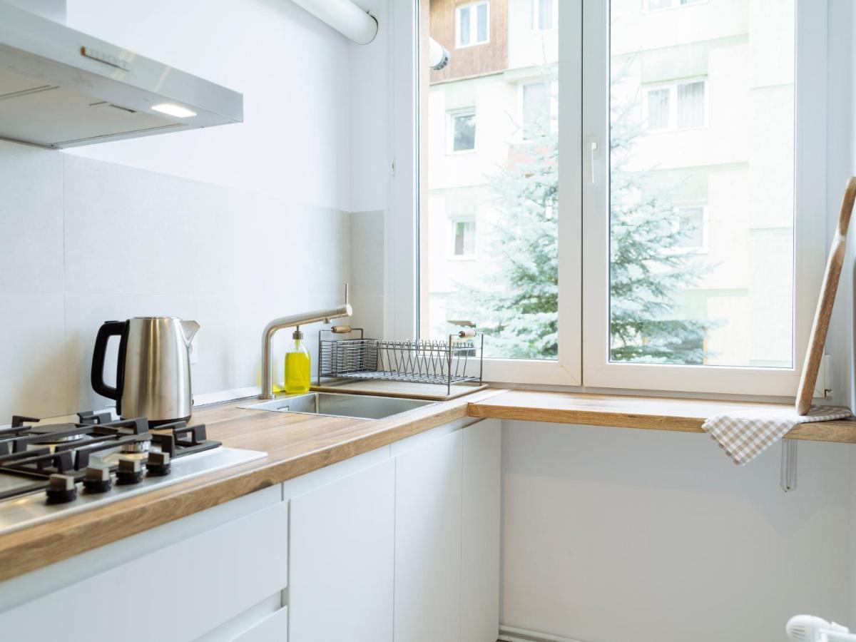Cozy Central Apartment Near The Forest Brasov Bagian luar foto