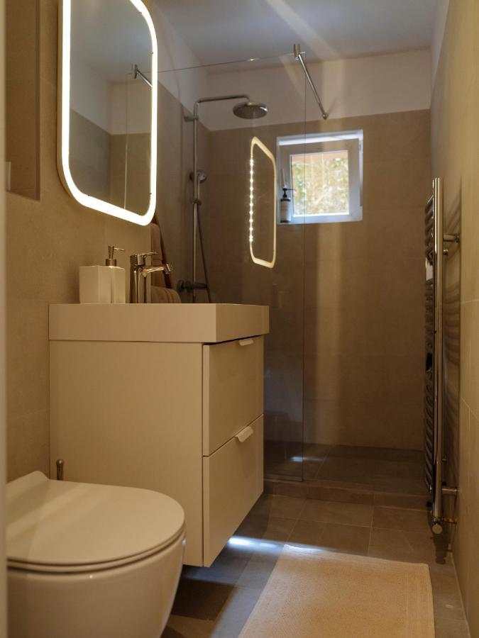 Cozy Central Apartment Near The Forest Brasov Bagian luar foto