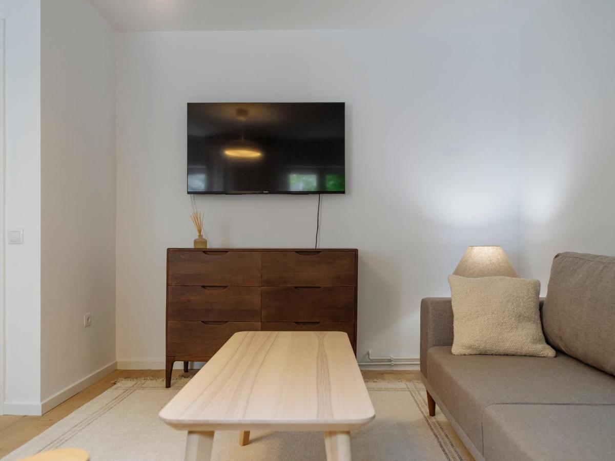 Cozy Central Apartment Near The Forest Brasov Bagian luar foto